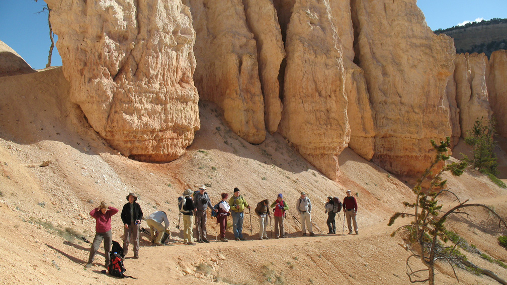 Hiking Down to Hoodoos